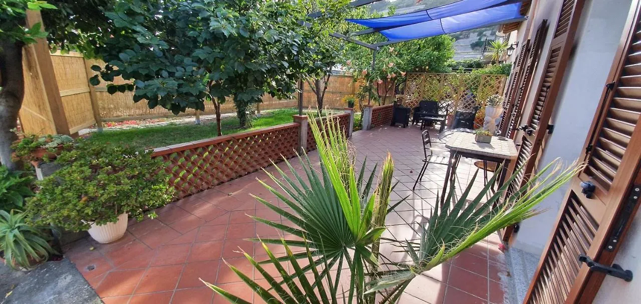 Villa Da Caterina Vallecrosia Casa vacanze