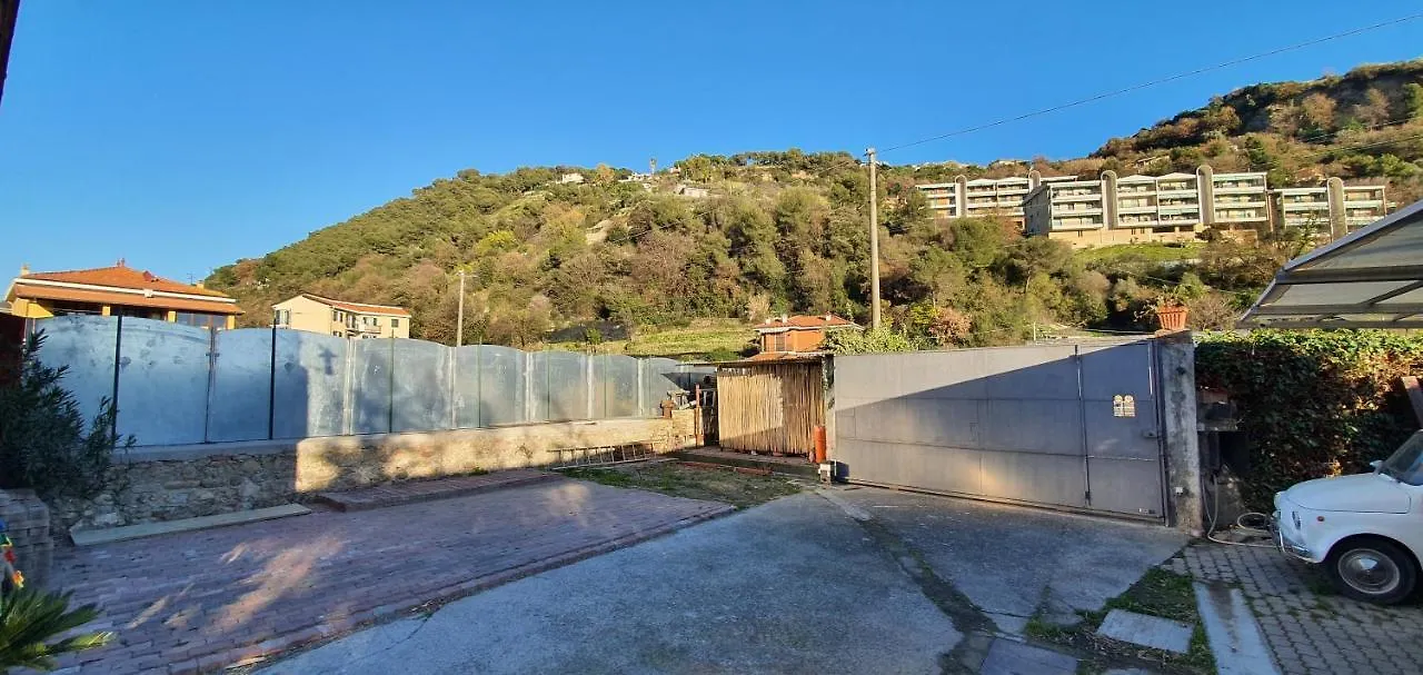 Da Caterina Villa Vallecrosia
